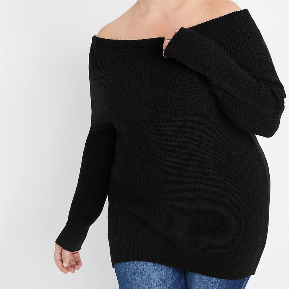 Off the shoulder Sweater- maurices. 3x